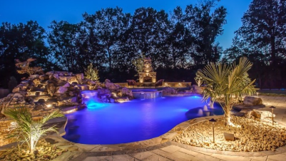 How to Create the Perfect Pool Oasis for Your Home